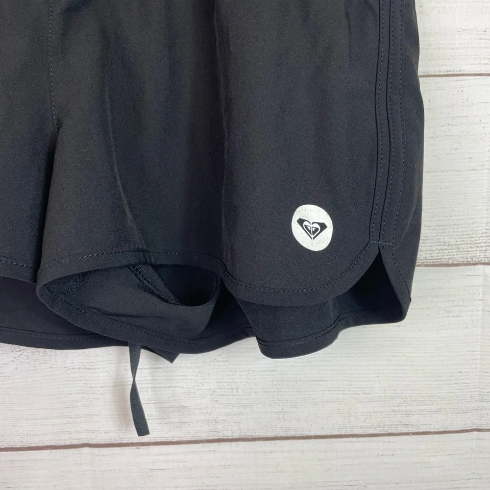 Women’s High Rise Roxy Shorts - Picture 4 of 6